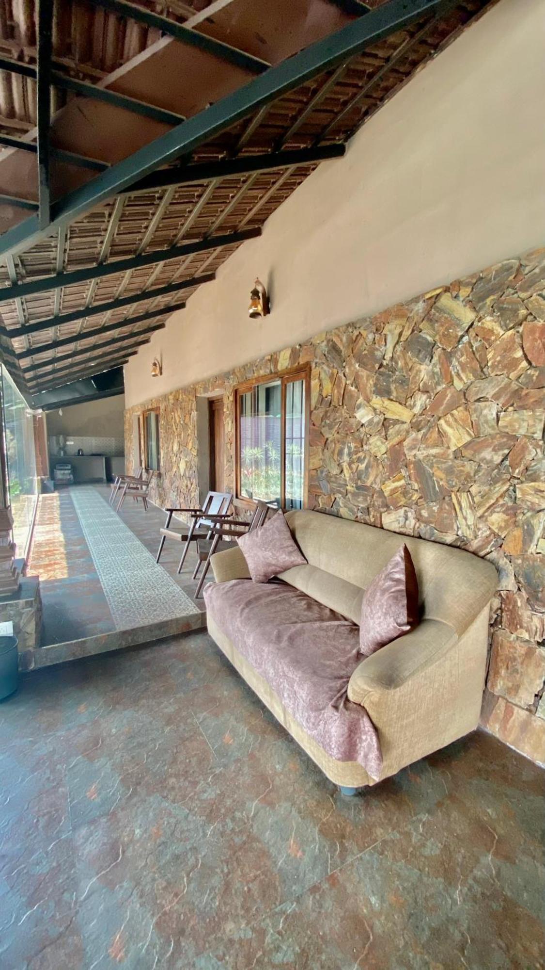 Willostays Villa Tranquil De Susanj Саклешпур Экстерьер фото