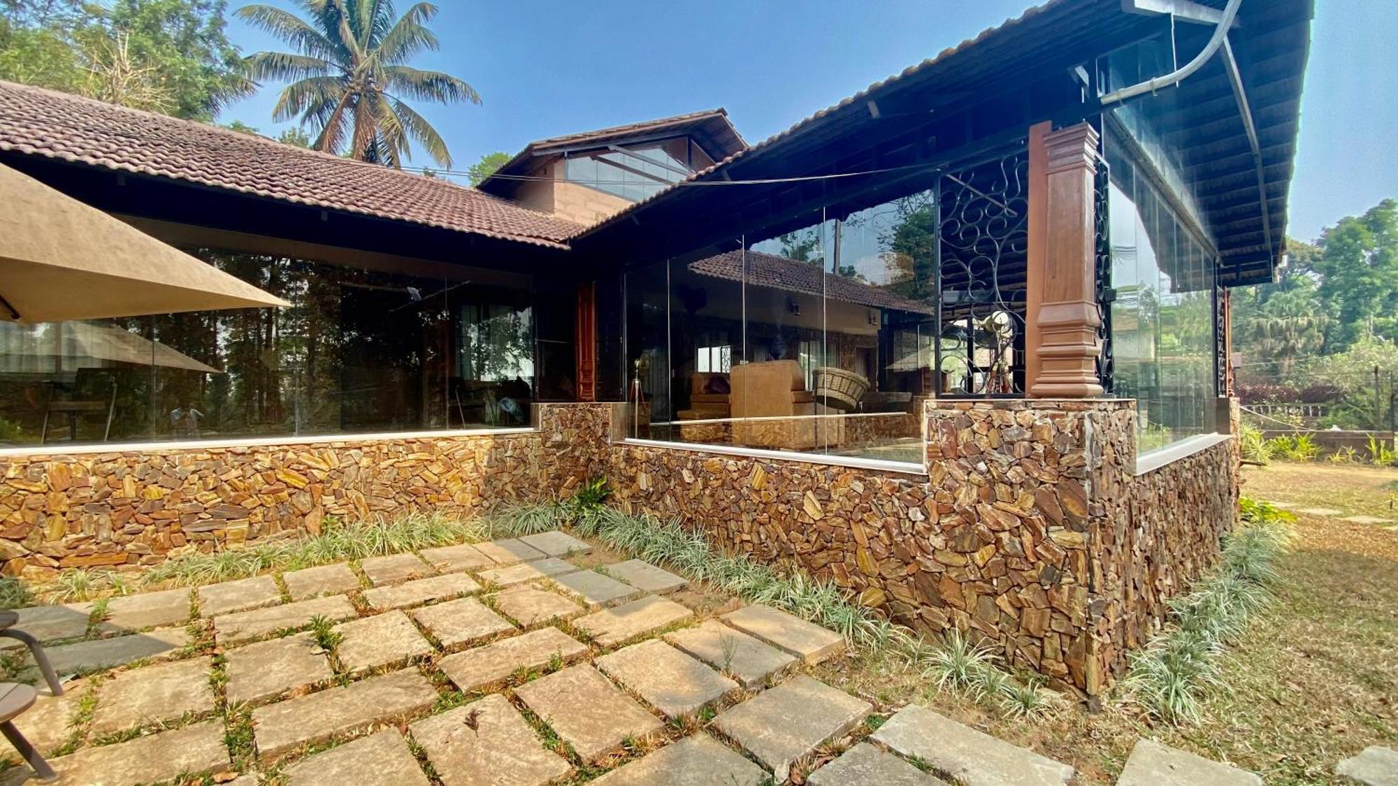 Willostays Villa Tranquil De Susanj Саклешпур Экстерьер фото